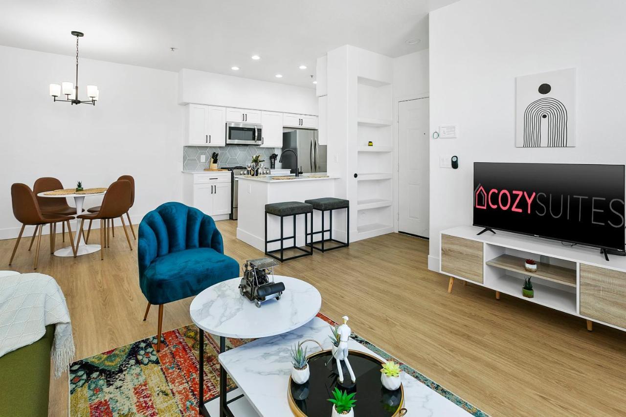 Cozysuites Glendale By The Stadium With Pool 01 Экстерьер фото